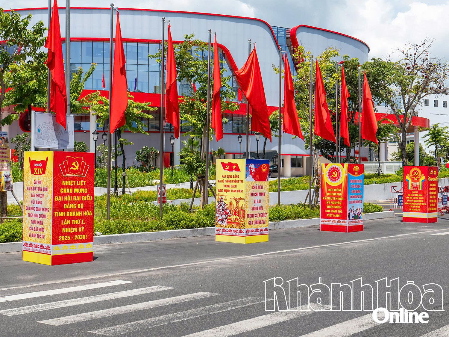 Ngành Y tế Khánh Hòa đẩy mạnh tuyên truyền Nghị quyết Đại hội Đảng bộ tỉnh lần thứ I, nhiệm kỳ 2025 – 2030